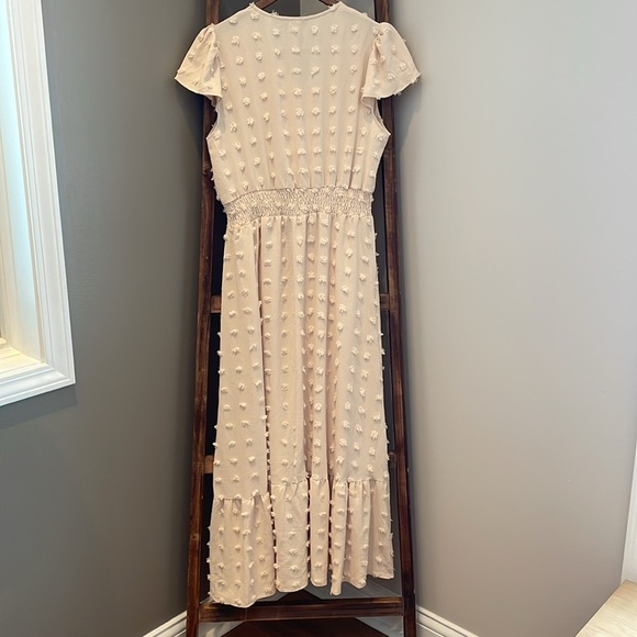 PRETTYGARDEN Women's Boho Dress Short Sleeve V Neck Swiss Dot Ruffle Tiered Maxi - Picture 7 of 16